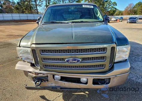 2005 Ford Excursion Eddie Bauer from USA, damaged, VIN 1FMNU44L05EB76686